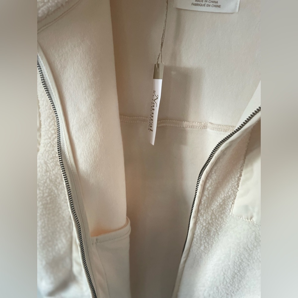 Natural Reflections White Fleece Vest - Picture 3 of 7